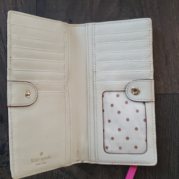Kate Spade Wallet - Picture 3 of 3
